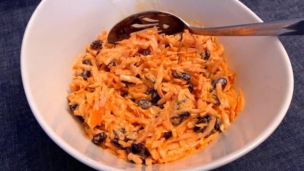 Carrot and raisin salad